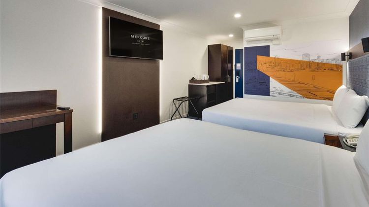 Mercure Wellington Abel Tasman Hotel Room