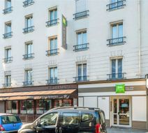 Ibis Styles Paris Eiffel Cambronne Exterior