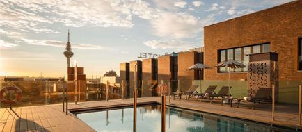 Novotel Madrid Center Exterior