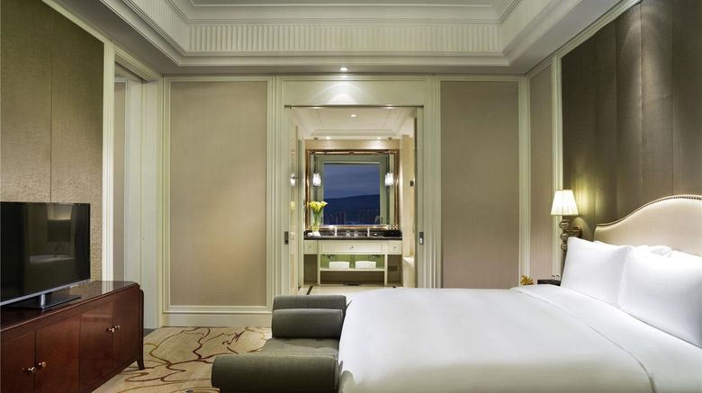 <b>Sofitel Xining Suite</b>. Images powered by <a href="https://iceportal.shijigroup.com/" title="IcePortal" target="_blank">IcePortal</a>.
