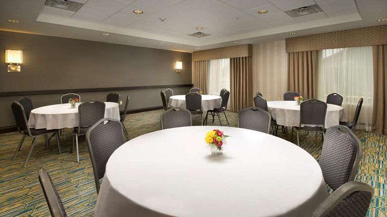 <b>Hampton Inn & Suites Carrier Circle Meeting</b>. Images powered by <a href="https://iceportal.shijigroup.com/" title="IcePortal" target="_blank">IcePortal</a>.