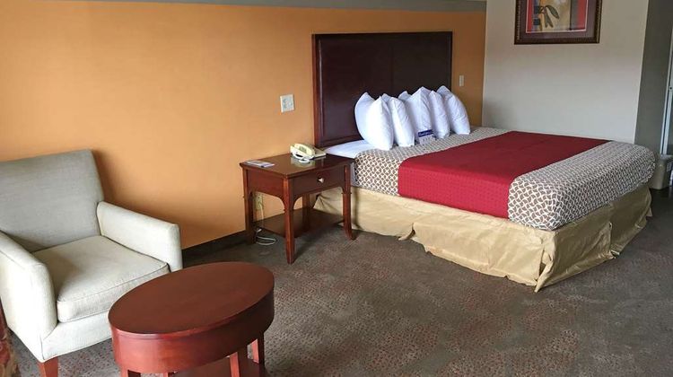 Americas Best Value Inn Texarkana Room