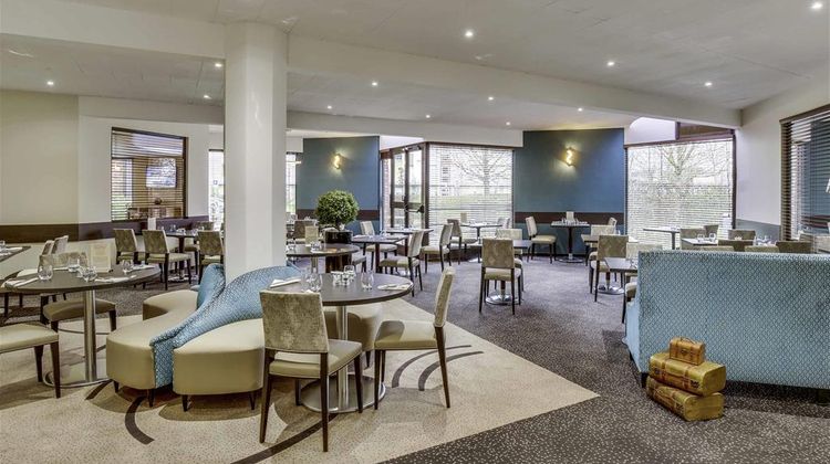 Mercure Maurepas Saint Quentin Exterior