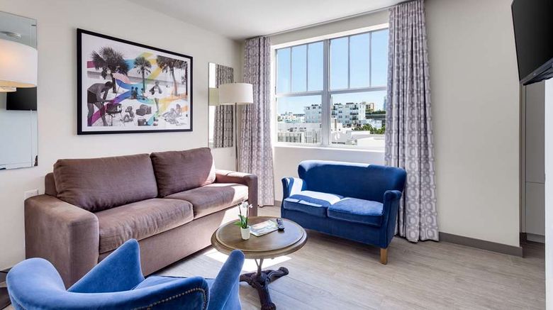 <b>Clinton Hotel South Beach Suite</b>. Images powered by <a href="https://iceportal.shijigroup.com/" title="IcePortal" target="_blank">IcePortal</a>.