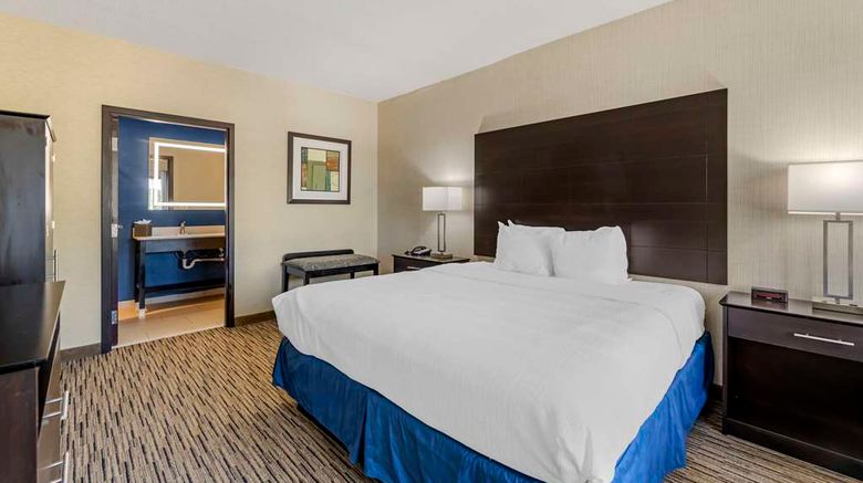<b>Best Western New Albany Room</b>. Images powered by <a href="https://iceportal.shijigroup.com/" title="IcePortal" target="_blank">IcePortal</a>.