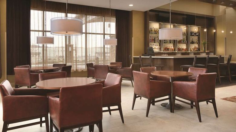 <b>Embassy Suites Akron Canton Airport Restaurant</b>. Images powered by <a href="https://iceportal.shijigroup.com/" title="IcePortal" target="_blank">IcePortal</a>.