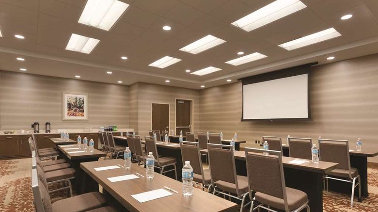 <b>Embassy Suites Akron Canton Airport Meeting</b>. Images powered by <a href="https://iceportal.shijigroup.com/" title="IcePortal" target="_blank">IcePortal</a>.