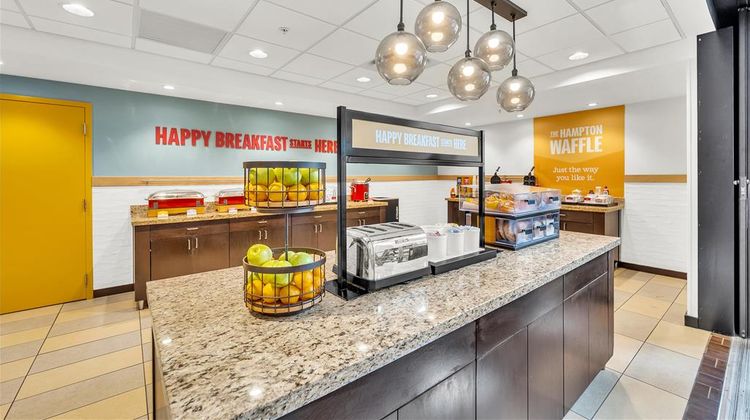 Hampton Inn & Suites Kenosha Restaurant