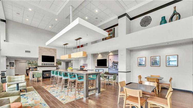 Hampton Inn & Suites Kenosha Restaurant