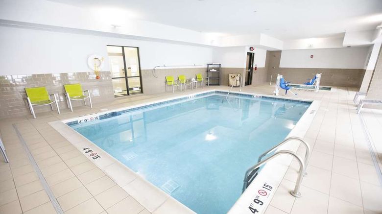 <b>Hampton Inn Toledo/Oregon Pool</b>. Images powered by <a href="https://iceportal.shijigroup.com/" title="IcePortal" target="_blank">IcePortal</a>.