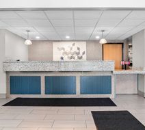 Best Western Plus Airport Inn & Suites Lobby
