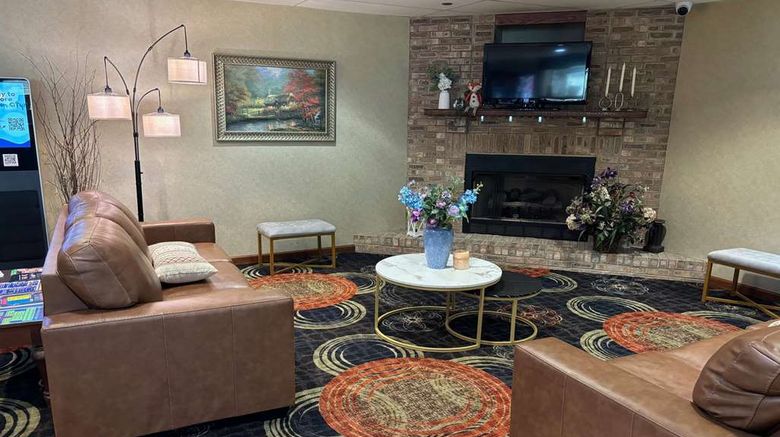 <b>Baymont Inn & Suites Johnson City Lobby</b>. Images powered by <a href="https://iceportal.shijigroup.com/" title="IcePortal" target="_blank">IcePortal</a>.