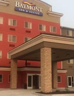 Baymont Inn & Suites Grand Forks