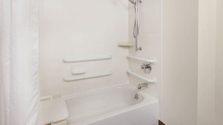 Baymont Inn & Suites Chelsea Room