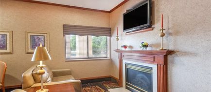 Baymont Inn & Suites Chelsea Lobby