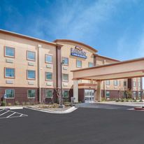 Baymont Inn & Suites Midland Center