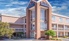 Baymont Inn & Suites Madison Heights