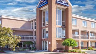 Baymont Inn & Suites Madison Heights