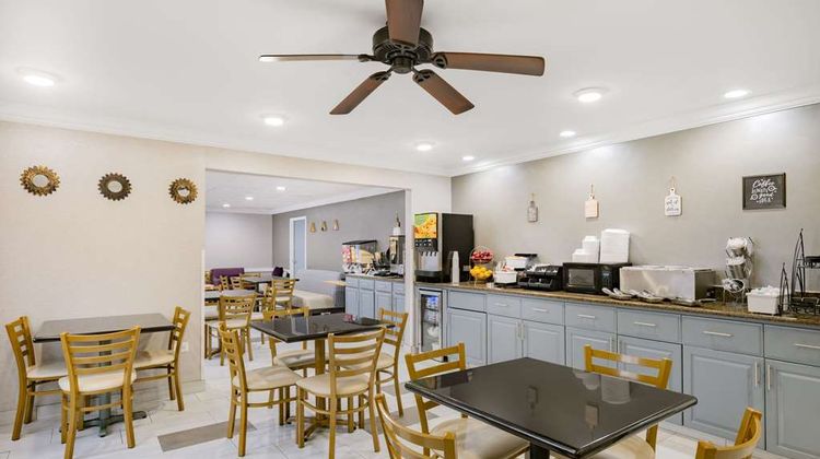 Baymont Inn & Suites Gurnee Other