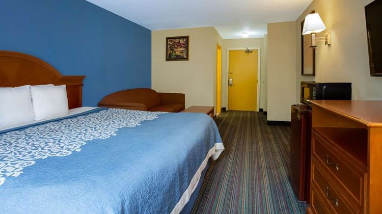 Days Inn Runnemede Philadelphia Area Room