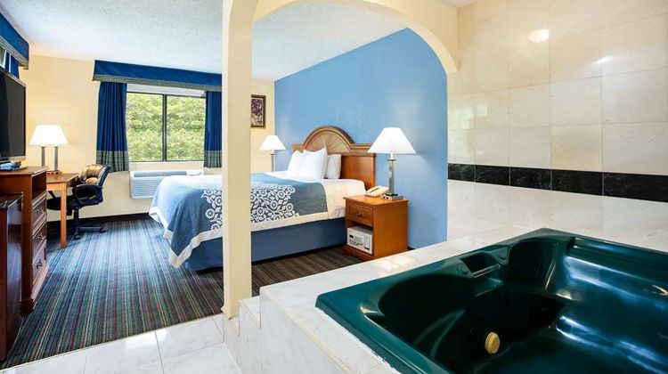 Days Inn Runnemede Philadelphia Area Suite