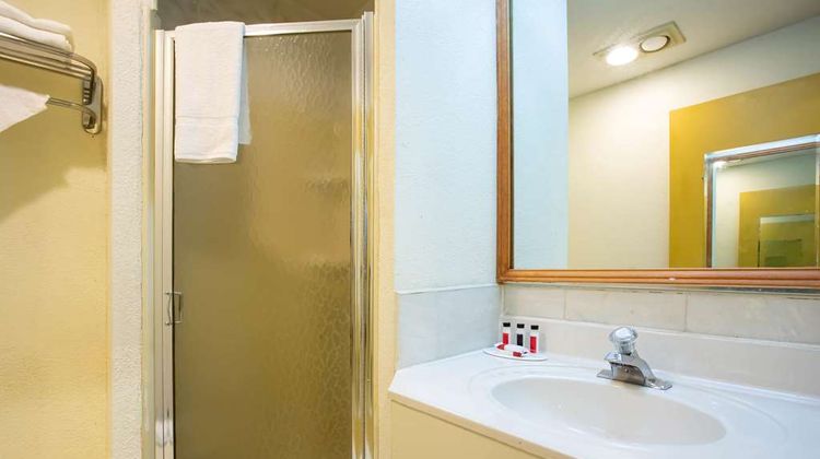 Days Inn Runnemede Philadelphia Area Room