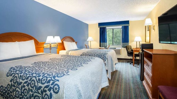 Days Inn Runnemede Philadelphia Area Room