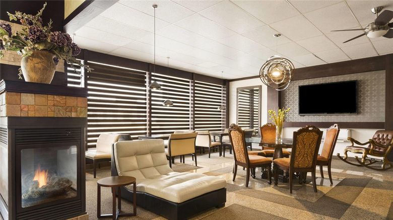 <b>Days Inn Vermilion Lobby</b>. Images powered by <a href="https://iceportal.shijigroup.com/" title="IcePortal" target="_blank">IcePortal</a>.