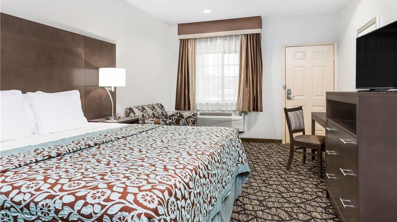 <b>Days Inn & Suites Madisonville Room</b>. Images powered by <a href="https://iceportal.shijigroup.com/" title="IcePortal" target="_blank">IcePortal</a>.