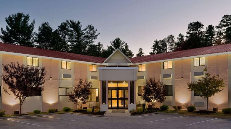 <b>Days Inn Tamworth Exterior</b>. Images powered by <a href="https://iceportal.shijigroup.com/" title="IcePortal" target="_blank">IcePortal</a>.