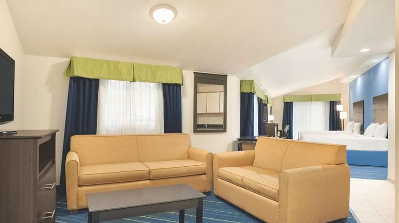 <b>Days Inn Tamworth Suite</b>. Images powered by <a href="https://iceportal.shijigroup.com/" title="IcePortal" target="_blank">IcePortal</a>.