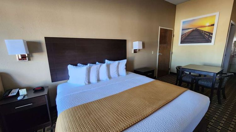 Days Inn Baytown East Room