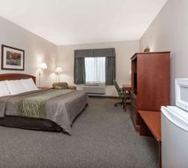Days Inn Pentwater Room