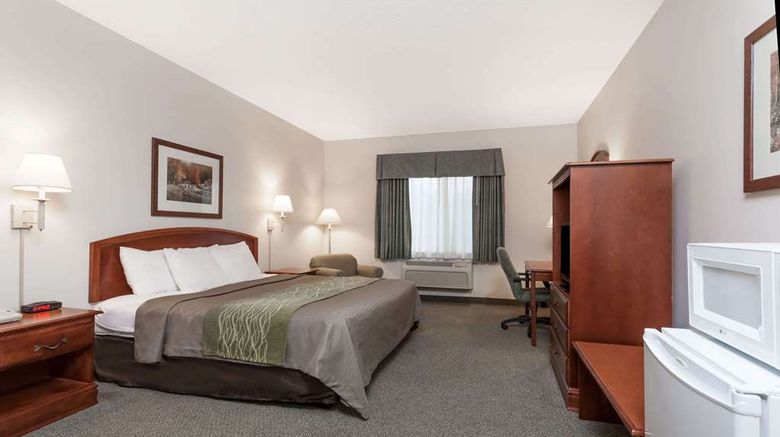 <b>Days Inn Pentwater Room</b>. Images powered by <a href="https://iceportal.shijigroup.com/" title="IcePortal" target="_blank">IcePortal</a>.