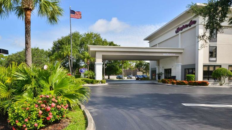<b>Hampton Inn Vero Beach Exterior</b>. Images powered by <a href="https://iceportal.shijigroup.com/" title="IcePortal" target="_blank">IcePortal</a>.