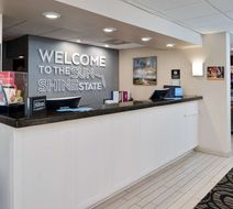 Hampton Inn Vero Beach Lobby