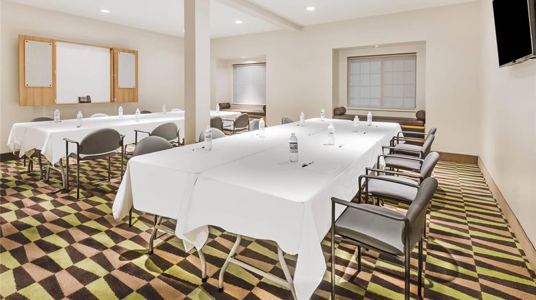 <b>Microtel Inn & Suites Beaver Falls Meeting</b>. Images powered by <a href="https://iceportal.shijigroup.com/" title="IcePortal" target="_blank">IcePortal</a>.