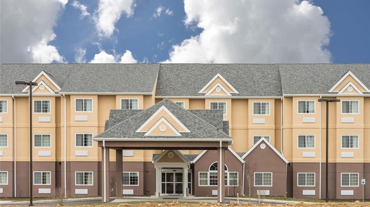 Microtel Inn & Suites Beaver Falls Exterior