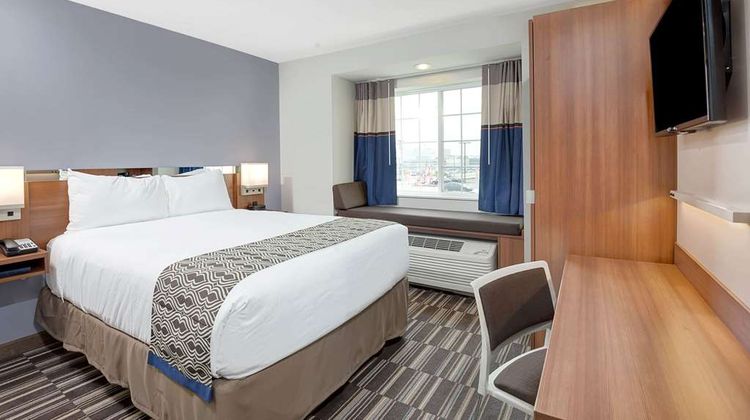 Microtel Inn & Suites Philadelphia Arpt Room