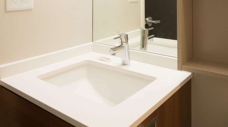 <b>Microtel Inn & Suites Philadelphia Arpt Room</b>. Images powered by <a href="https://iceportal.shijigroup.com/" title="IcePortal" target="_blank">IcePortal</a>.