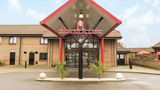 Ramada Cambridge Exterior