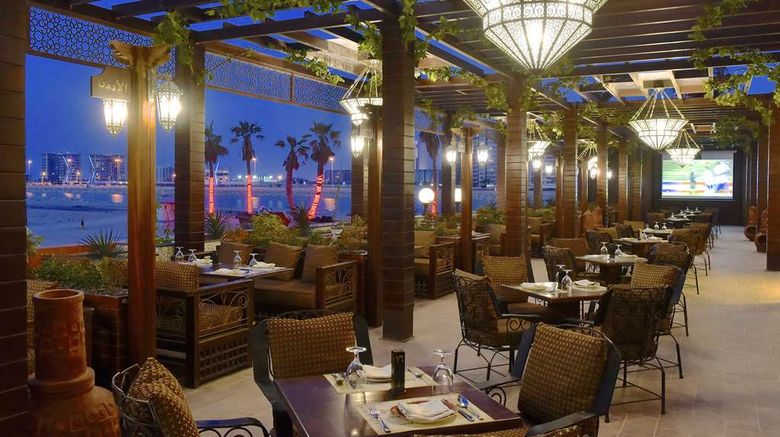 <b>Ramada Resort Manama Seef Restaurant</b>. Images powered by <a href="https://iceportal.shijigroup.com/" title="IcePortal" target="_blank">IcePortal</a>.
