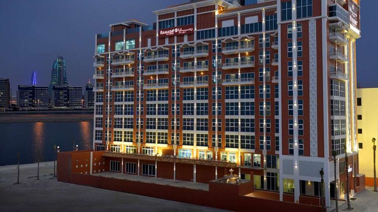Ramada Resort Manama Seef Exterior
