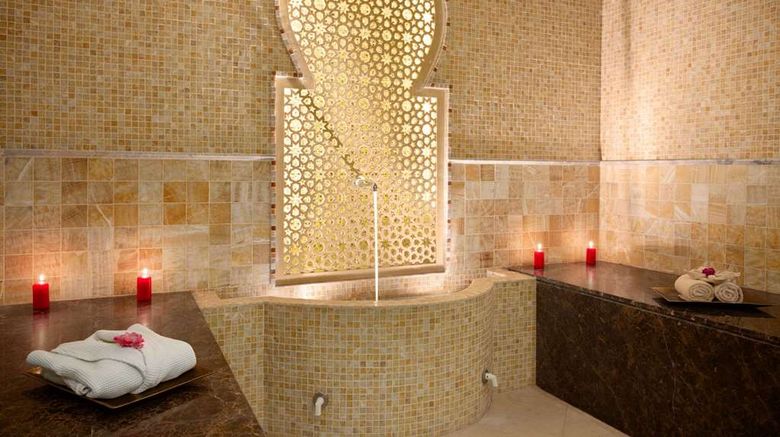 <b>Ramada Resort Manama Seef Spa</b>. Images powered by <a href="https://iceportal.shijigroup.com/" title="IcePortal" target="_blank">IcePortal</a>.