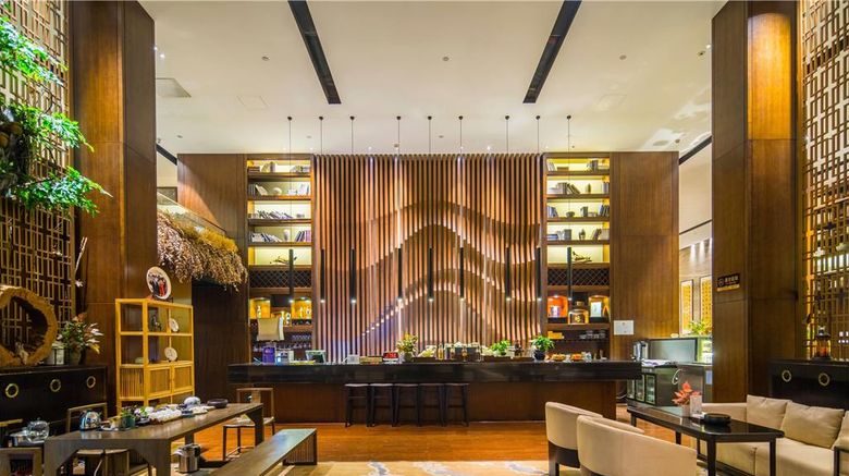 <b>Ramada Plaza Changsha South Lobby</b>. Images powered by <a href="https://iceportal.shijigroup.com/" title="IcePortal" target="_blank">IcePortal</a>.