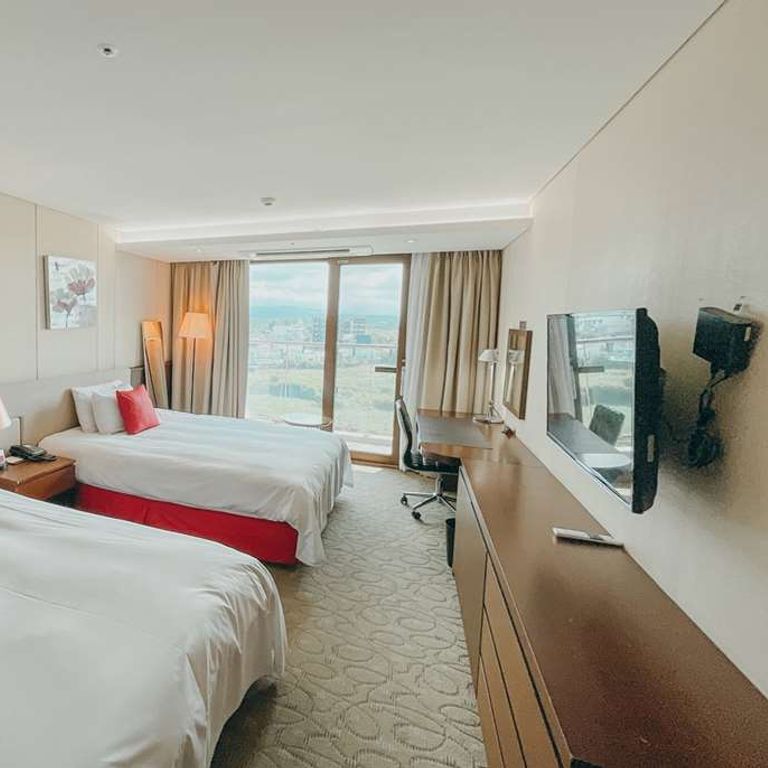 Ramada Jeju Hamdeok