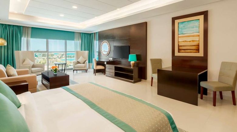 <b>Ramada Hotel & Suites Amwaj Islands Room</b>. Images powered by <a href="https://iceportal.shijigroup.com/" title="IcePortal" target="_blank">IcePortal</a>.