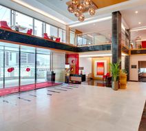 Ramada Hotel & Suites Amwaj Islands Lobby