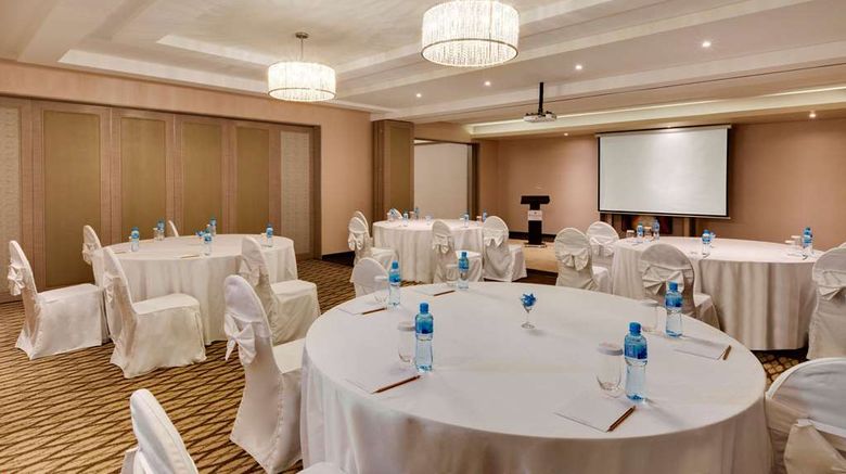 <b>Ramada Hotel & Suites Amwaj Islands Meeting</b>. Images powered by <a href="https://iceportal.shijigroup.com/" title="IcePortal" target="_blank">IcePortal</a>.