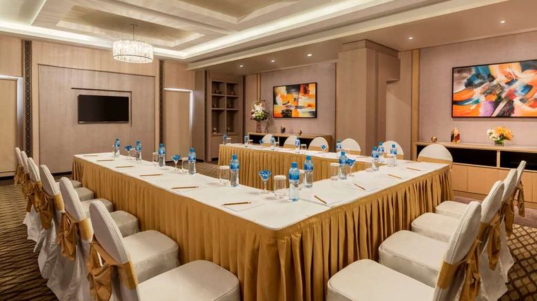 <b>Ramada Hotel & Suites Amwaj Islands Meeting</b>. Images powered by <a href="https://iceportal.shijigroup.com/" title="IcePortal" target="_blank">IcePortal</a>.